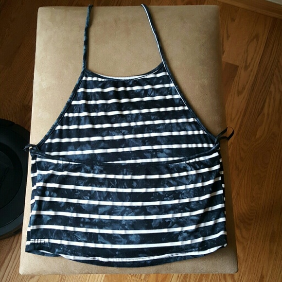 Striped and marbled Grey and white crop top - Picture 3 of 4